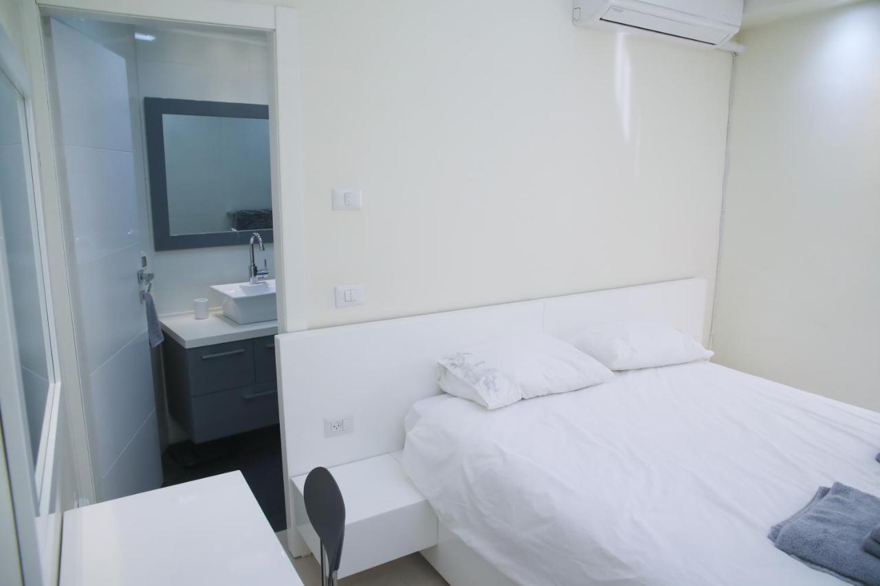 Dizengoff - Lovely Family 3 Rooms. Appartement Tel-Aviv
