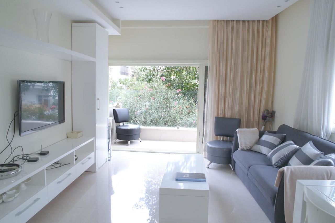 Dizengoff - Lovely Family 3 Rooms. *