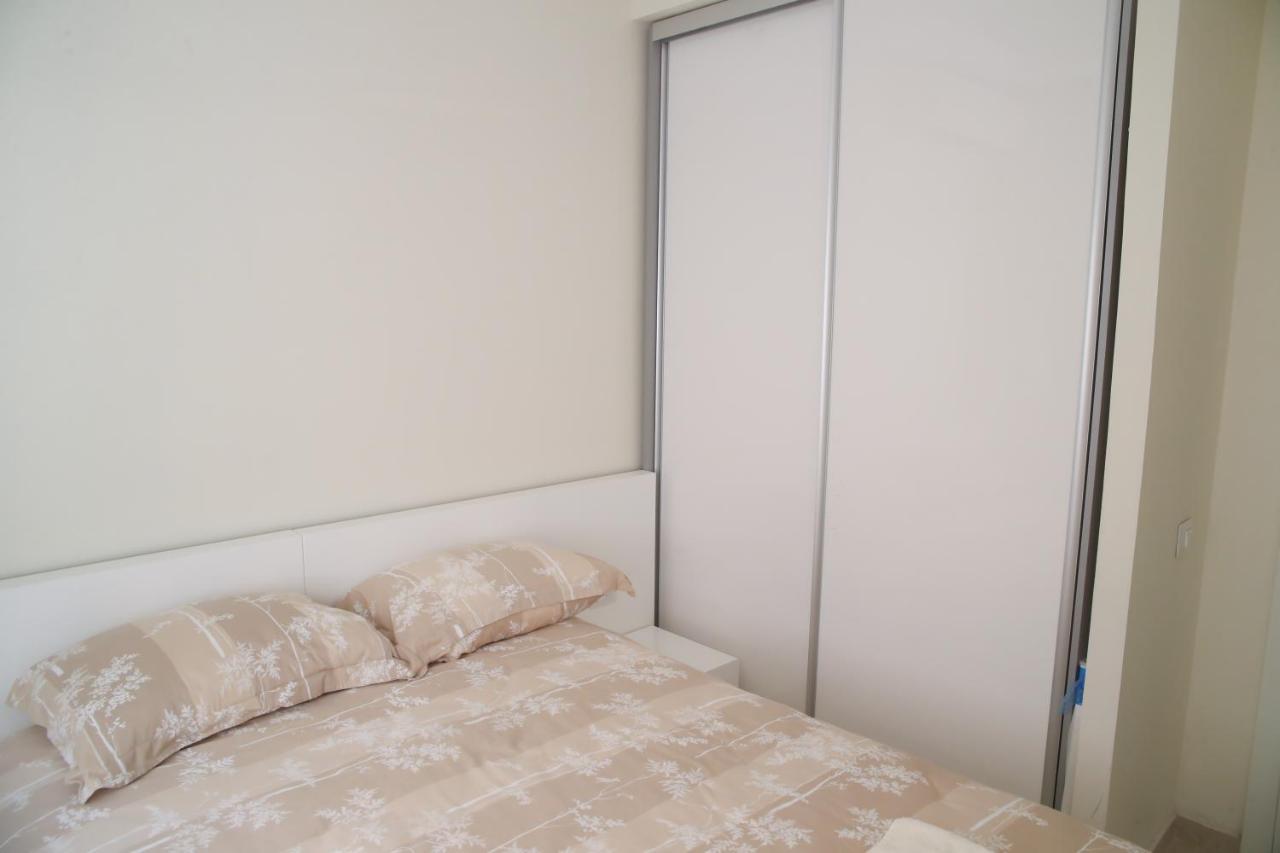 Dizengoff - Lovely Family 3 Rooms. Apartment
